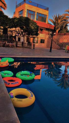 شاليهات ومسابح مزارع in Al Azraq Ash ShamaLi شاليهات ومسابح مزارع in Al Azraq Ash ShamaLi