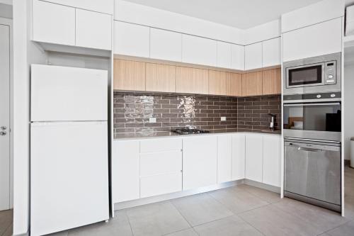 kuhinja, Inner West 1BR & Balcony - Mins to CBD in Marrickville kuhinja, Inner West 1BR & Balcony - Mins to CBD in Marrickville