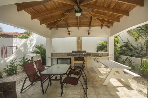 Buitenkant, Oceanica 824 in Playa Flamingo Buitenkant, Oceanica 824 in Playa Flamingo