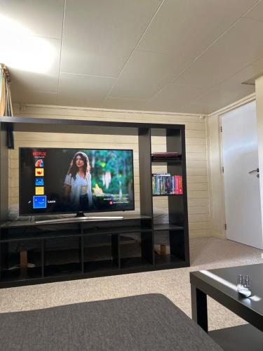 Quiet, centrally-located apartment, parking included in Molde City Center Quiet, centrally-located apartment, parking included in Molde City Center