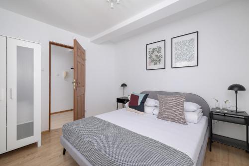 4 bedroom apartment with a balcony - Prochowa 1