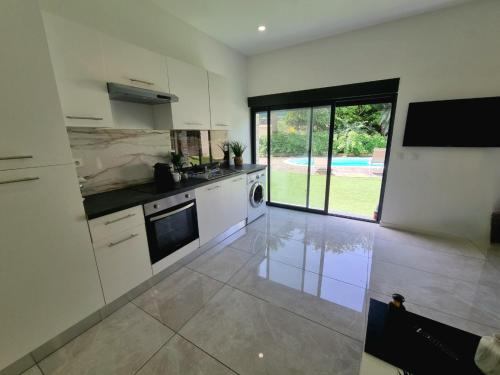 Kitchen, Villa avec Piscine Privee Parc des Calanques 15min Velodrome in Marseille, 9e arrondissement Kitchen, Villa avec Piscine Privee Parc des Calanques 15min Velodrome in Marseille, 9e arrondissement