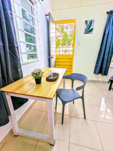 Facilities, Private Room with Bathroom in Sentul Facilities, Private Room with Bathroom in Sentul