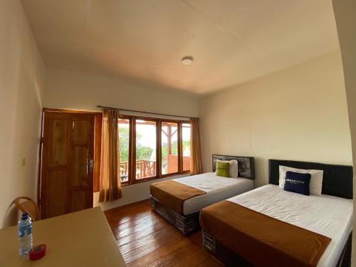 Urbanview Hotel D'Pineapple Villa Ciater by RedDoorz in Lembang Urbanview Hotel D'Pineapple Villa Ciater by RedDoorz in Lembang