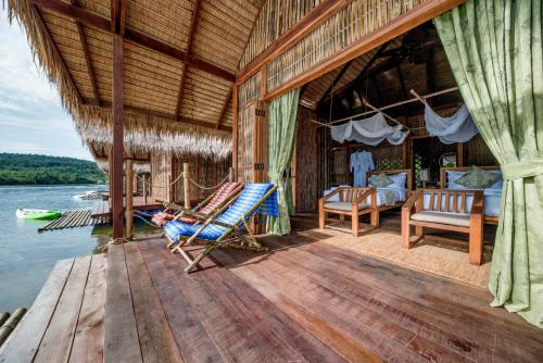 Balcony/terrace, Thansur Tatai Eco Resort in Tatai Balcony/terrace, Thansur Tatai Eco Resort in Tatai