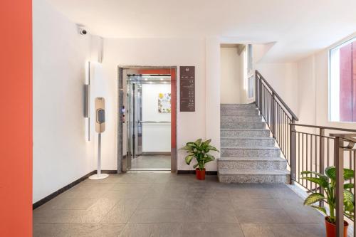 Фойє, B&B Hotel Genova City Center in Генуя Фойє, B&B Hotel Genova City Center in Генуя