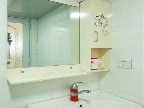 This photo about Hengyang Xiu Feng Holiday Hotel shared on HyHotel.com