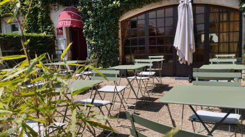 מרפסת, Hotel Anne De Bretagne BLOIS in Blois מרפסת, Hotel Anne De Bretagne BLOIS in Blois