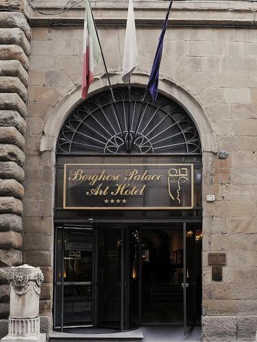 ทางเข้า, บอร์เกเซ ปาลาเช อาร์ต โฮเทล (Borghese Palace Art Hotel) near โบสถ์ ซานตา โครเช ทางเข้า, บอร์เกเซ ปาลาเช อาร์ต โฮเทล (Borghese Palace Art Hotel) near โบสถ์ ซานตา โครเช