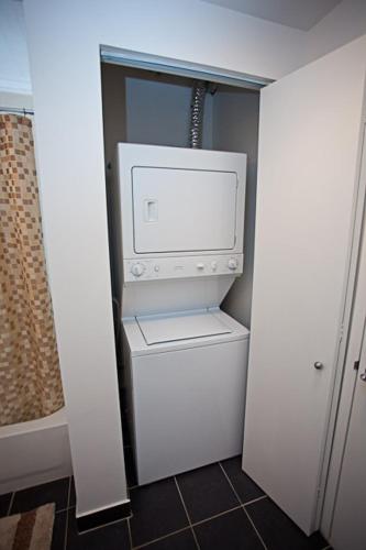 在meiguo.com看到的Downtown Luxury Suites的介绍图片