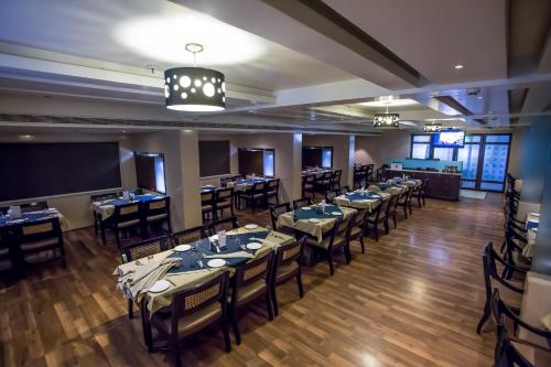 Restaurant, Best Western Ramachandra in Gajuwaka Restaurant, Best Western Ramachandra in Gajuwaka