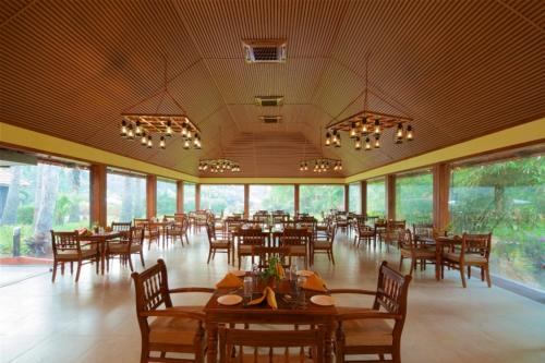 レストラン, プヴァール アイランド リゾート (Poovar Island Resort) in プヴァール レストラン, プヴァール アイランド リゾート (Poovar Island Resort) in プヴァール