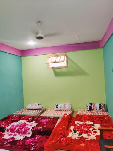 Bed, Zia Guest House in Gilgit Bed, Zia Guest House in Gilgit
