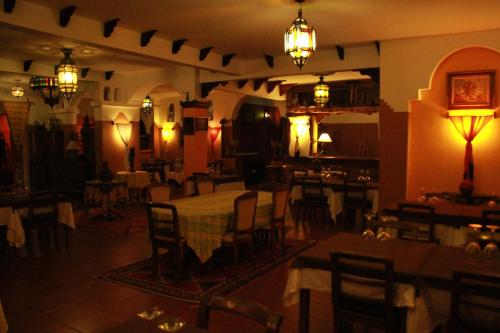 Restaurant, Kasba Oum Hani d'Ouzoud in Ouzoud Restaurant, Kasba Oum Hani d'Ouzoud in Ouzoud