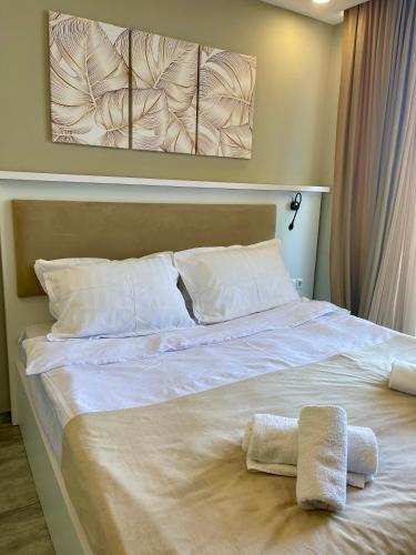 Sunrise Apartment 307A