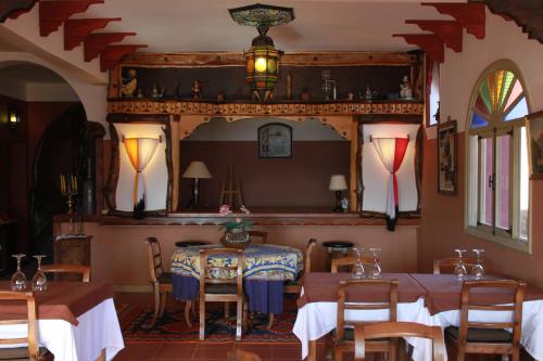 Restaurant, Kasba Oum Hani d'Ouzoud in Ouzoud Restaurant, Kasba Oum Hani d'Ouzoud in Ouzoud