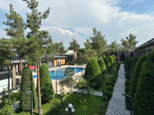 Swimming pool, ClubHotel 777 in Farghona Swimming pool, ClubHotel 777 in Farghona