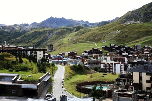 Residence Tour Du Lac - Vue spectaculaire sur le cirque naturel de TIGNES. MAE-3482 in Tignes Residence Tour Du Lac - Vue spectaculaire sur le cirque naturel de TIGNES. MAE-3482 in Tignes