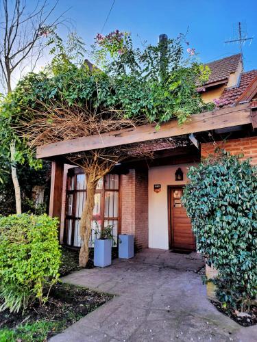 Exterior view, UmanKuyen Fuego y Tierra in Caisamar Exterior view, UmanKuyen Fuego y Tierra in Caisamar