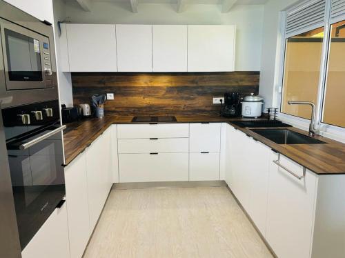 Toahotu koakoa lodge presqu'ile tahiti in Vaira'o Toahotu koakoa lodge presqu'ile tahiti in Vaira'o