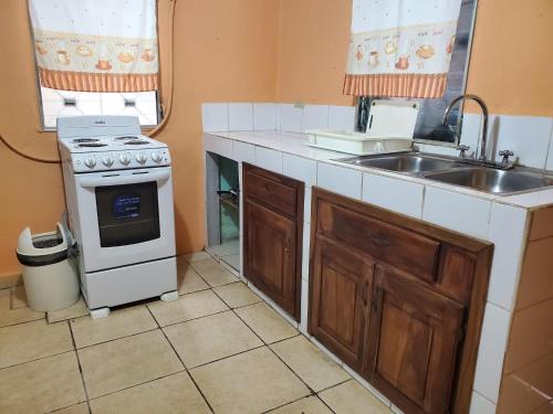 Apartamentos y Hostal RUDON #4 in Puerto Cortes Apartamentos y Hostal RUDON #4 in Puerto Cortes