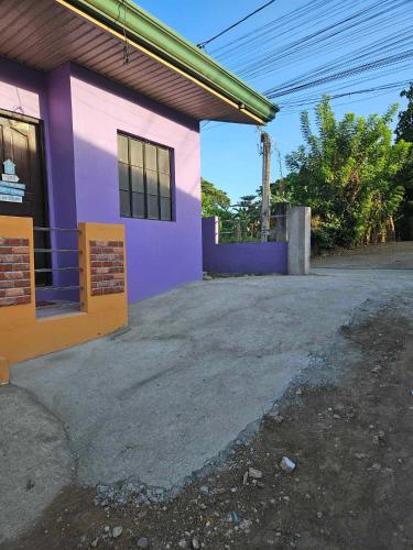 Mel's Place U2 Batangas Free Parking Feee Wifi w Smart TV Netflix Hot & Cold Shower 4 Adults and kid in Dumuclay Mel's Place U2 Batangas Free Parking Feee Wifi w Smart TV Netflix Hot & Cold Shower 4 Adults and kid in Dumuclay