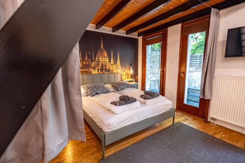 MOOKI Loft&Garden in SohoBudapest