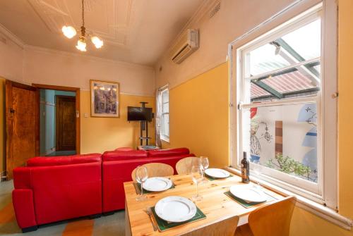 3 Bedroom Unit in the Heart of Beautiful Northcote in Fairfield 3 Bedroom Unit in the Heart of Beautiful Northcote in Fairfield