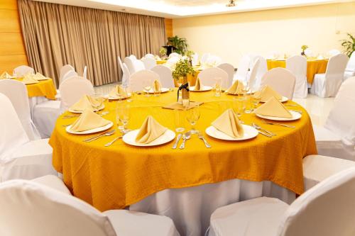 DCCCO Hotel in Dumaguete DCCCO Hotel in Dumaguete