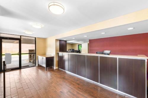 Vestíbulo, Econo Lodge Charlotte Airport in Charlotte Douglas Airport Area Vestíbulo, Econo Lodge Charlotte Airport in Charlotte Douglas Airport Area