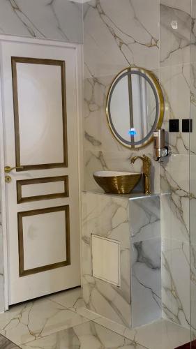 Le Palais Du Khalif in Fabregues Le Palais Du Khalif in Fabregues