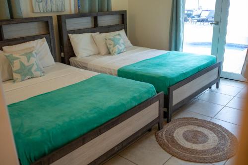 The Heart Villa, Exquisite Pool to Relax & Unwind in Buccoo The Heart Villa, Exquisite Pool to Relax & Unwind in Buccoo