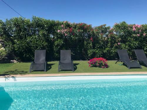 Buitenkant, les costebelles in Valensole Buitenkant, les costebelles in Valensole