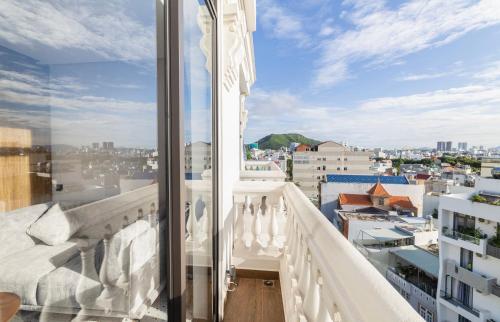 Balcony/terrace, Green LP Hotel & Apartment in Vung Tau Balcony/terrace, Green LP Hotel & Apartment in Vung Tau