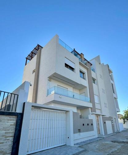 Résidence ezzahra (Residence ezzahra) in Ezzahra (Bin `Arus) Résidence ezzahra (Residence ezzahra) in Ezzahra (Bin `Arus)