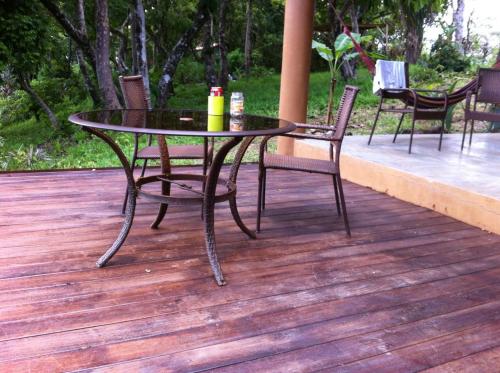 Seadmed, Howlers Bay Cabin and camping in Boca Chica Seadmed, Howlers Bay Cabin and camping in Boca Chica