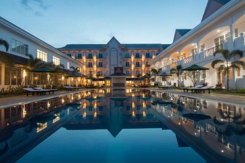 Baseinas, Glorious Hotel & Spa in Kampong Thom Baseinas, Glorious Hotel & Spa in Kampong Thom