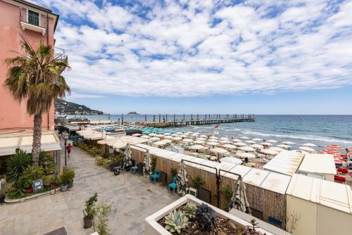 Terraza/balcón, ReMia Suites & Leisure in Alassio Terraza/balcón, ReMia Suites & Leisure in Alassio
