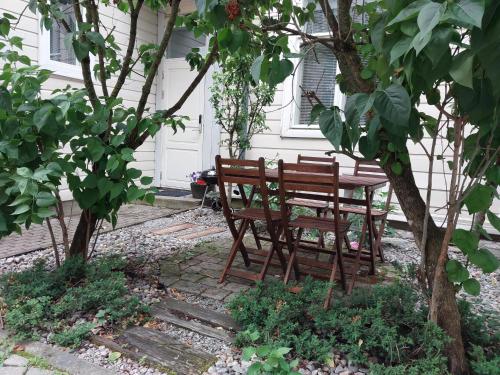 Kert, Moderni asunto vanhassa talossa - Modern apartment at the heart of Turku in Luostarinmaki Kert, Moderni asunto vanhassa talossa - Modern apartment at the heart of Turku in Luostarinmaki