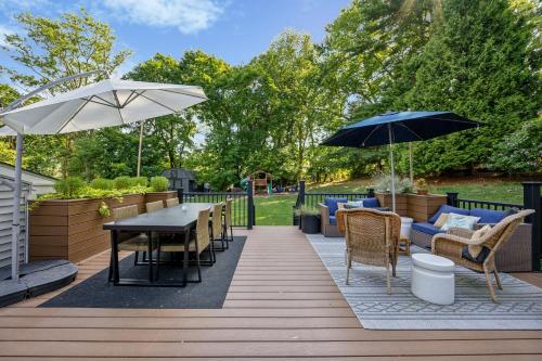 Modern Mid-Century Retreat in Exton Modern Mid-Century Retreat in Exton