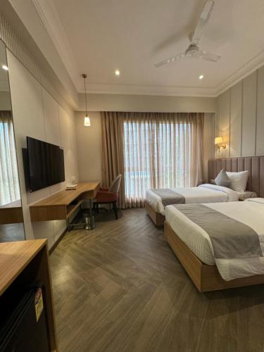 Hotel Mumbai House Mindspace Malad in Malad Hotel Mumbai House Mindspace Malad in Malad
