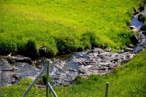 נוף, Sea & Mountain View 4 Bedroom in Hósvík נוף, Sea & Mountain View 4 Bedroom in Hósvík