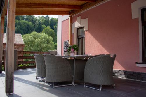 Apartmany v podhradi in Becov nad Teplou Apartmany v podhradi in Becov nad Teplou
