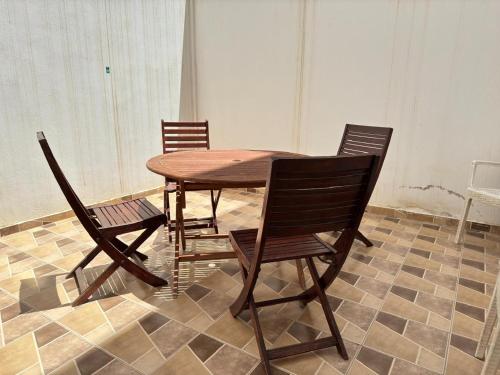 Bel Appartement avec terrasse à Dahomey City Bouznika Plage (Bel Appartement avec terrasse a Dahomey City Bouznika Plage) in Kasba Bou Hamira Bel Appartement avec terrasse à Dahomey City Bouznika Plage (Bel Appartement avec terrasse a Dahomey City Bouznika Plage) in Kasba Bou Hamira