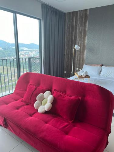 Comfy Studio Trefoil