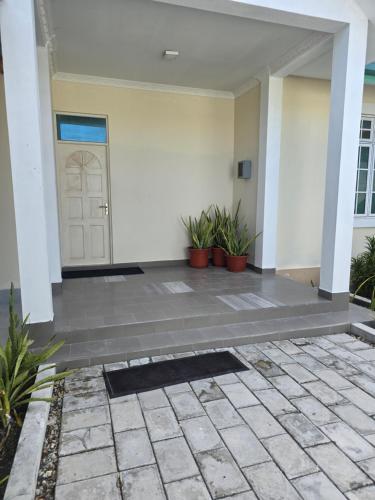 Entrance, Maagali Inn in Laamu Atoll Entrance, Maagali Inn in Laamu Atoll