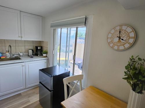 JstLikeHome - Old Ottawa Suite & Guesthouse in Vanier JstLikeHome - Old Ottawa Suite & Guesthouse in Vanier