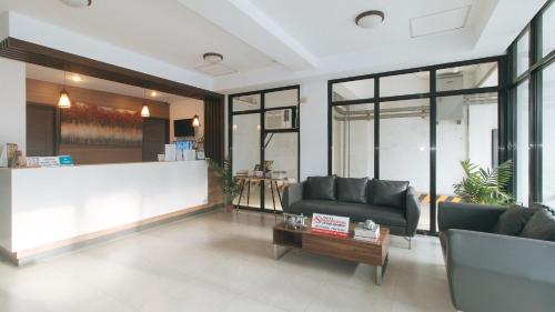 A szálláshely kívülről, RedDoorz @ Traveler Inn Matina near Japán Alagút A szálláshely kívülről, RedDoorz @ Traveler Inn Matina near Japán Alagút