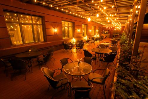 מרפסת, Ulaanbaatar Hotel in אולן בטור מרפסת, Ulaanbaatar Hotel in אולן בטור