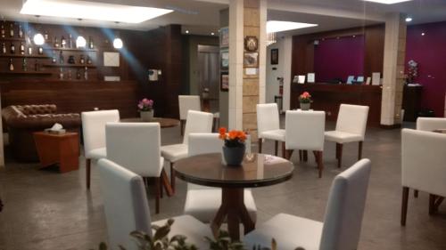 Restaurante, Monoberge Byblos Hotel in Byblos (Jbeil) Restaurante, Monoberge Byblos Hotel in Byblos (Jbeil)